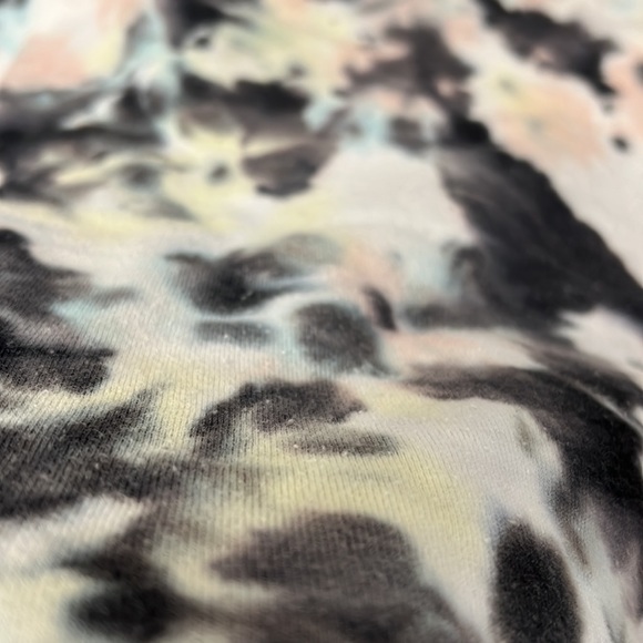 Colsie Tie-Dye Fleece Lounge Crop Sweatshirt Target Long sleeve pink white black - Picture 3 of 3